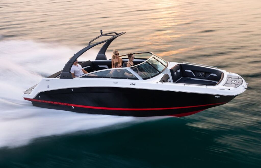 2023 Four Winns HD5Surf