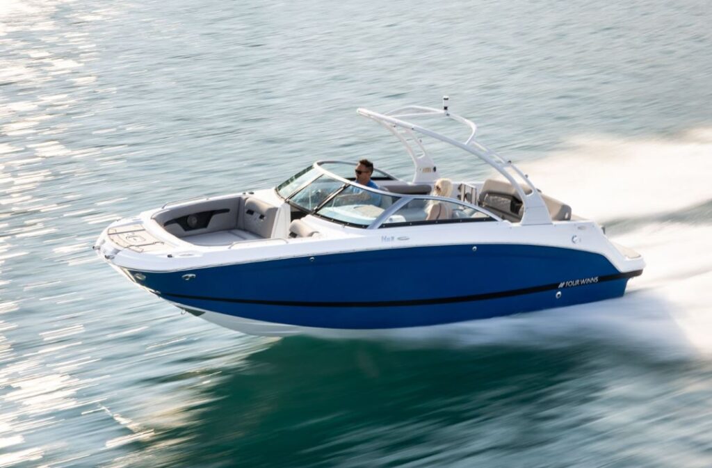 2023 Four Winns HD3