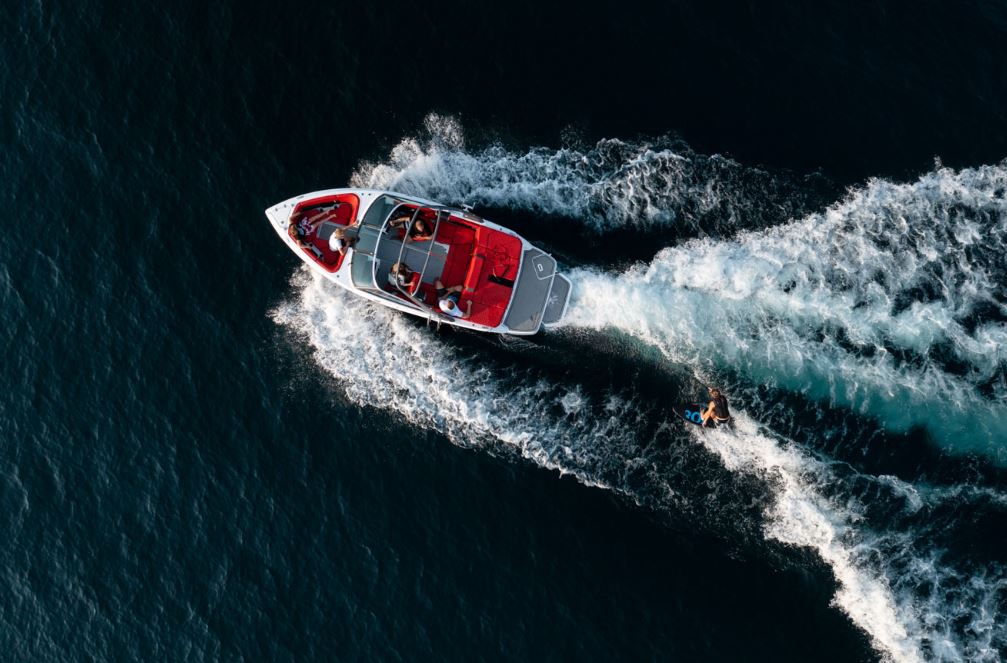 2023 Four Winns HD2Surf
