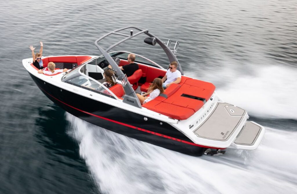2023 Four Winns HD2Surf