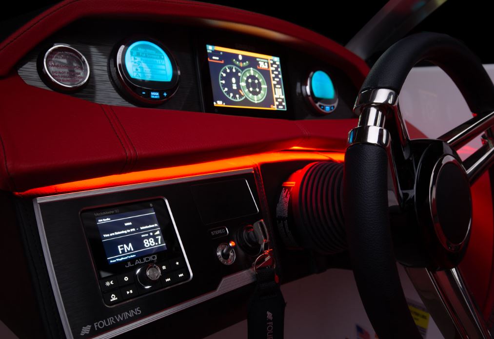 helm with red strip light