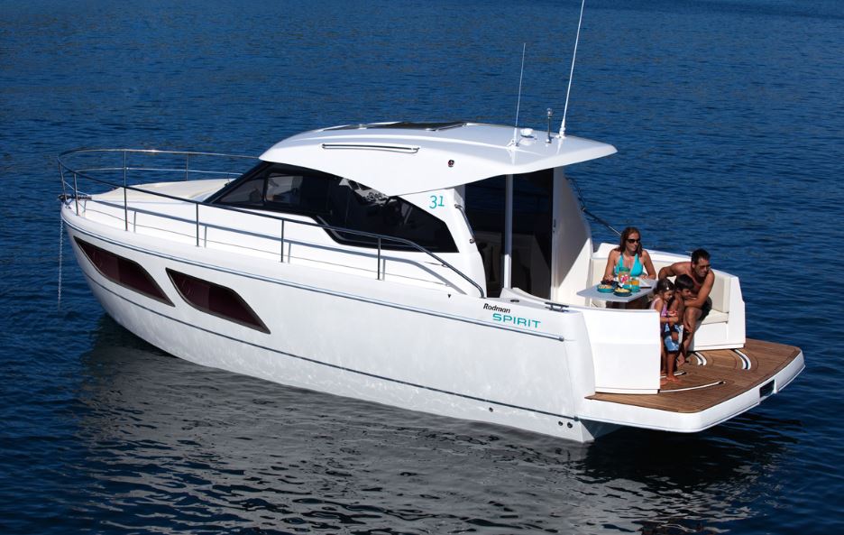 10 Rodman Spirit 31′ Inboard