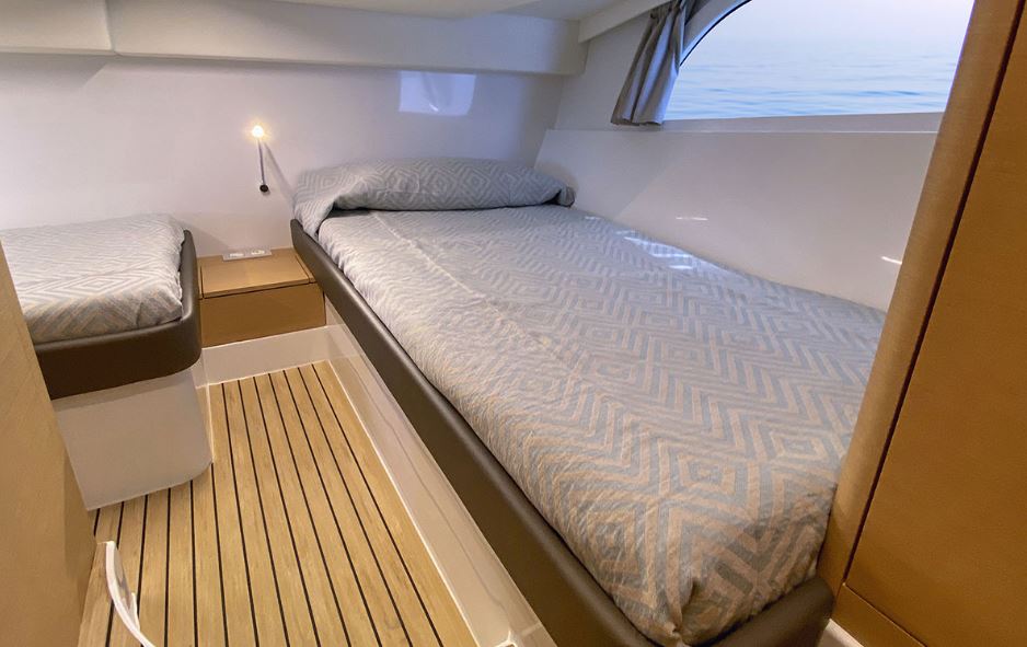 twin bedroom