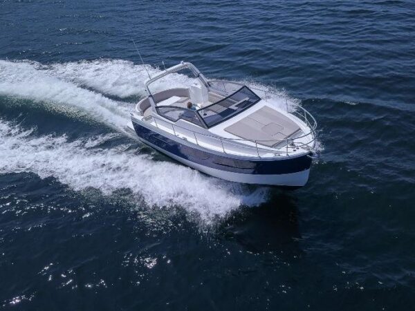 Rodman Spirit 31′ Open, birds eye view
