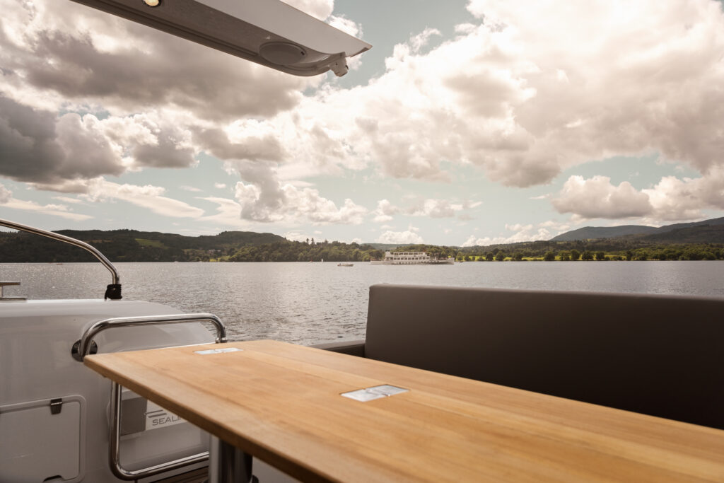 dining area on back of 2023 Sealine C390