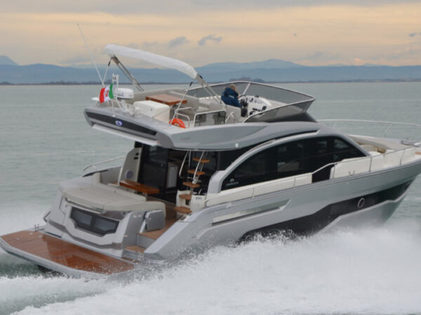 Cranchi E52F Evoluzione