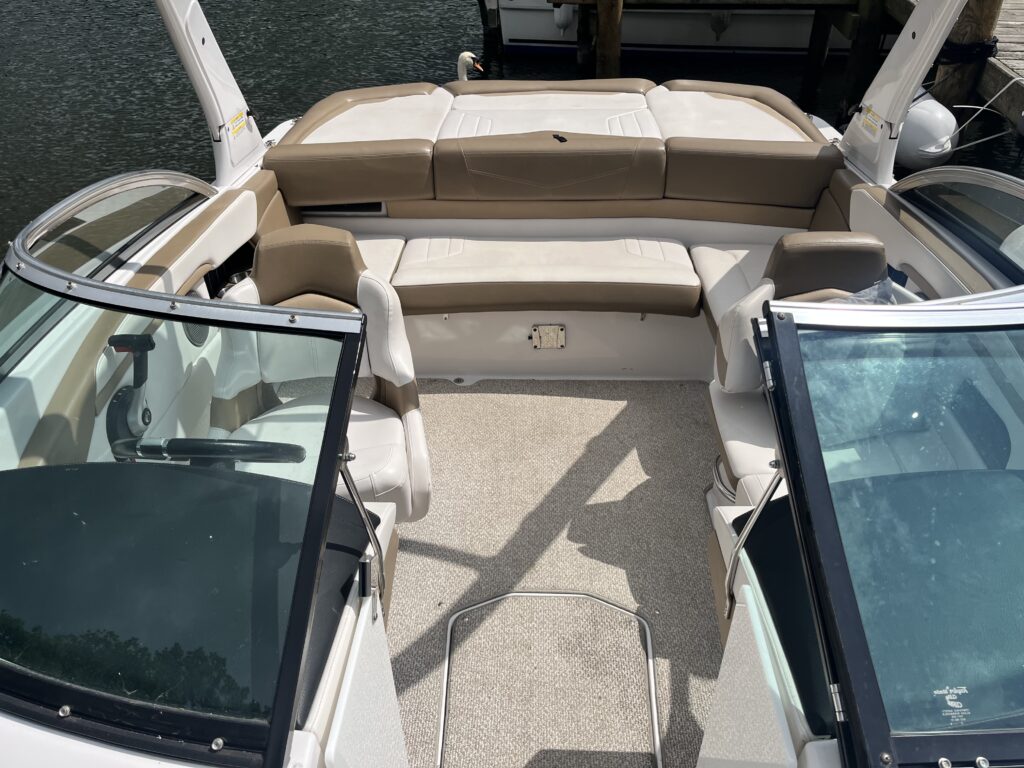 2016 Four Winns H210 image 9