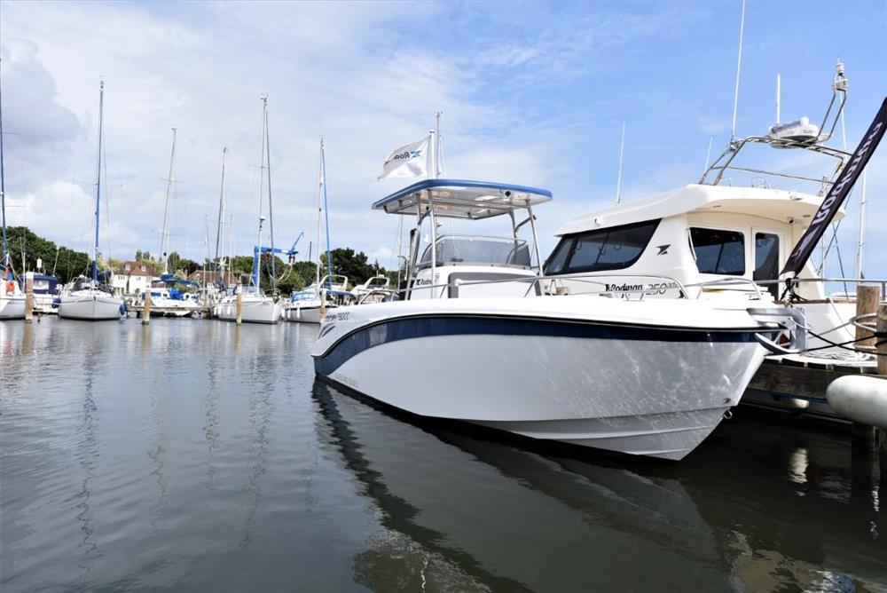 2025 Rodman 790 VENTURA CC image 6