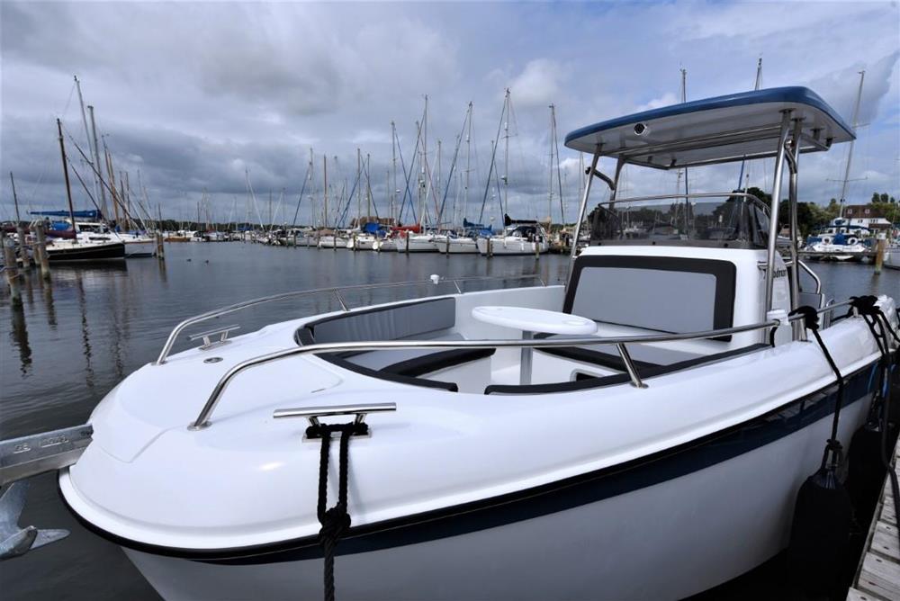 2025 Rodman 790 VENTURA CC image 8
