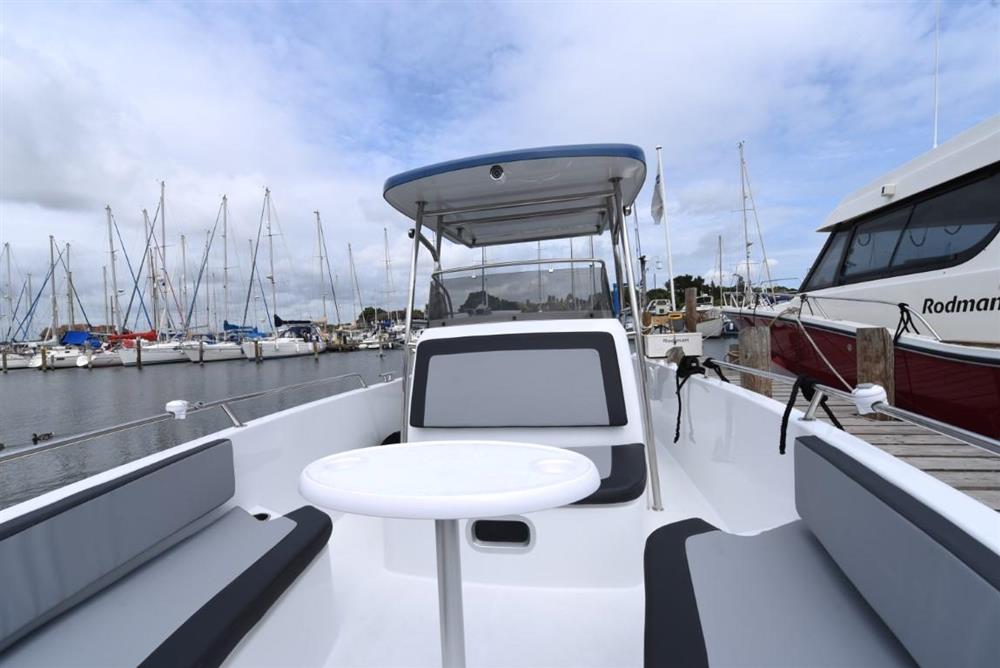 2025 Rodman 790 VENTURA CC image 14