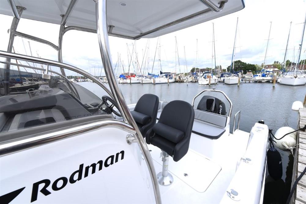 2025 Rodman 790 VENTURA CC image 15