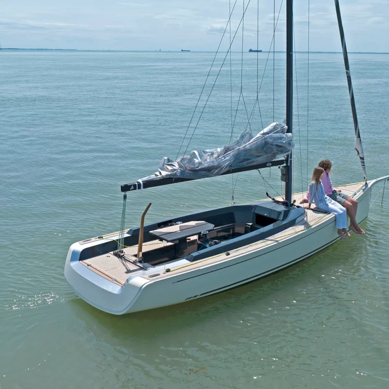 Tofinou 7.9 white hull out on the ea