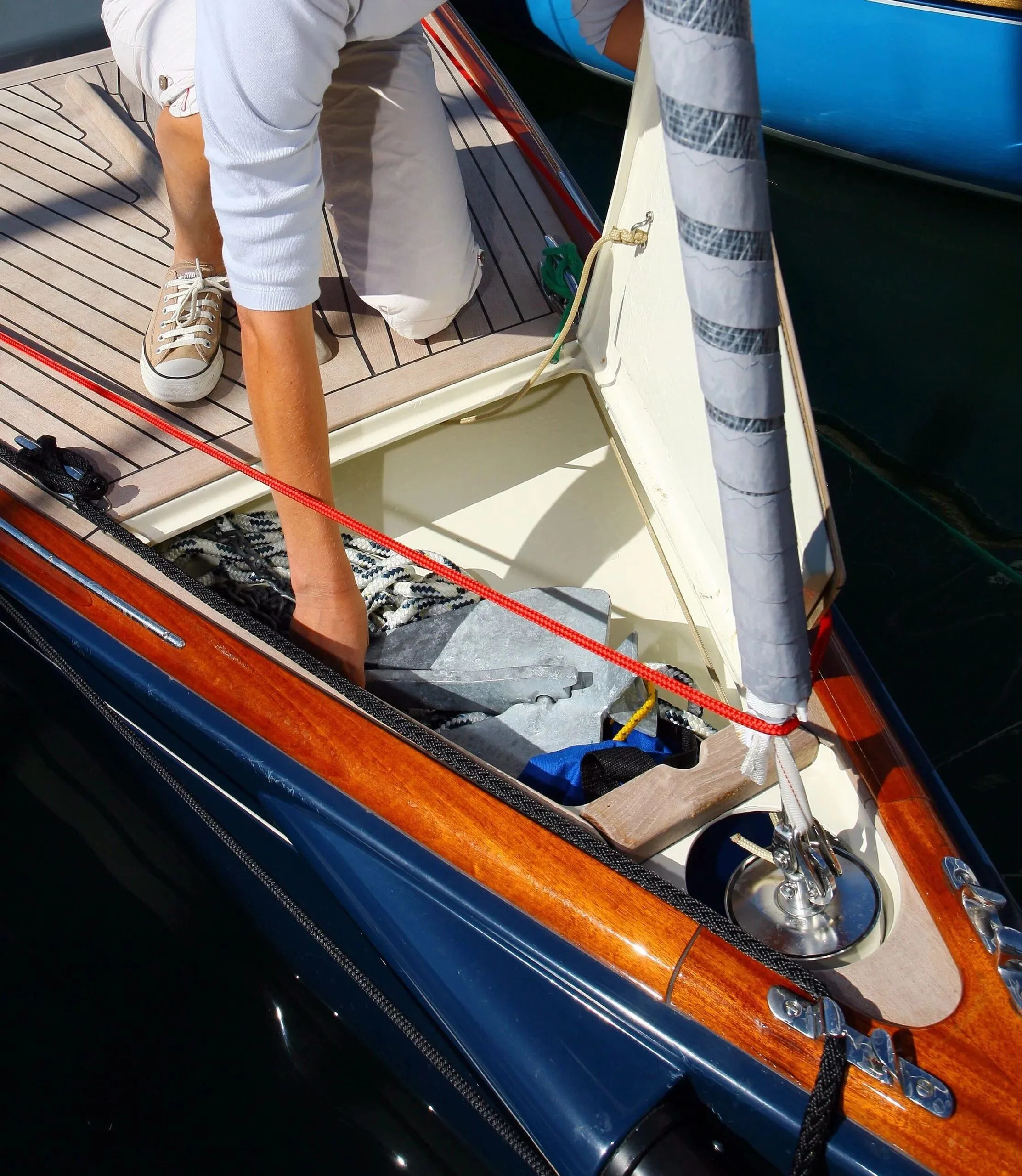 close up of the bow