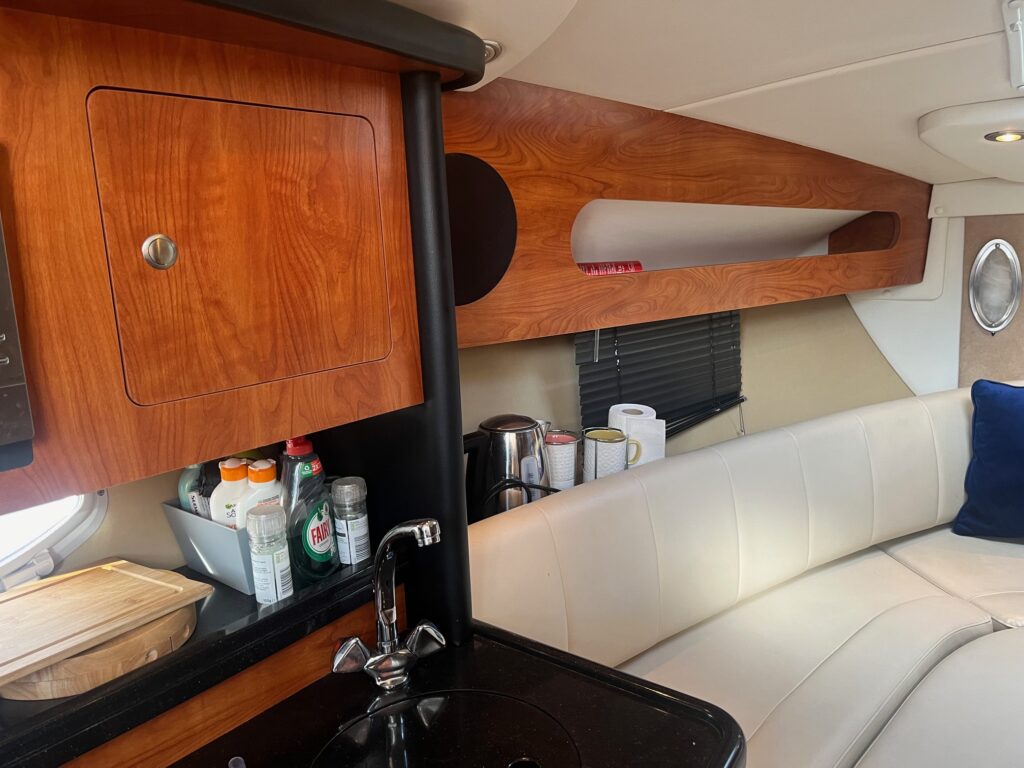 2010 Rinker 280 image 20