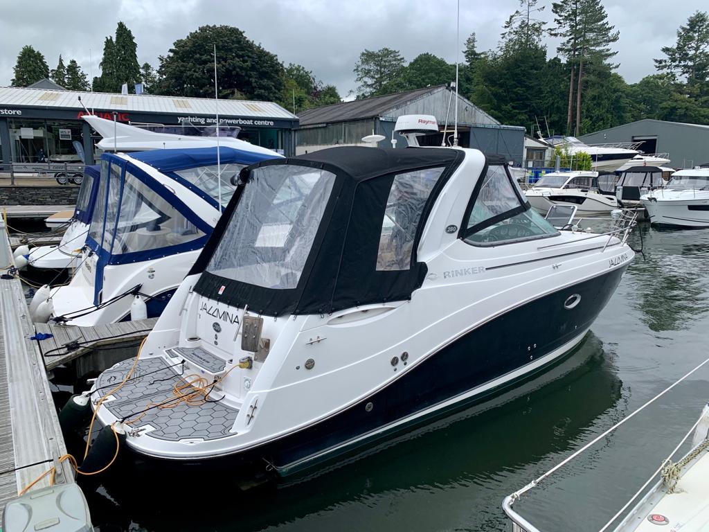 2010 Rinker 280 image 3