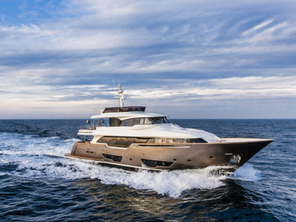 2015 Navetta 28