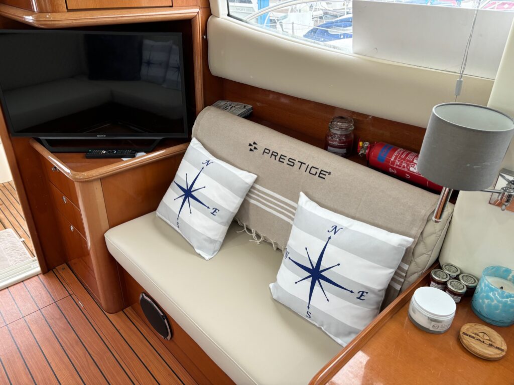 2007 Jeanneau Prestige 36 image 13