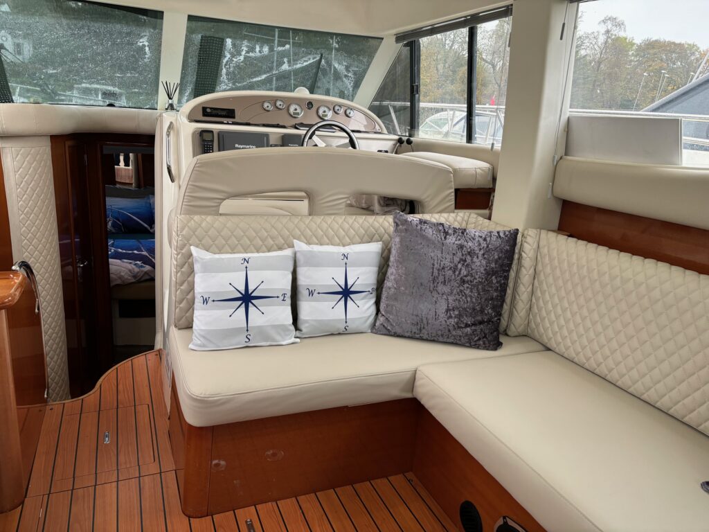 2007 Jeanneau Prestige 36 image 10