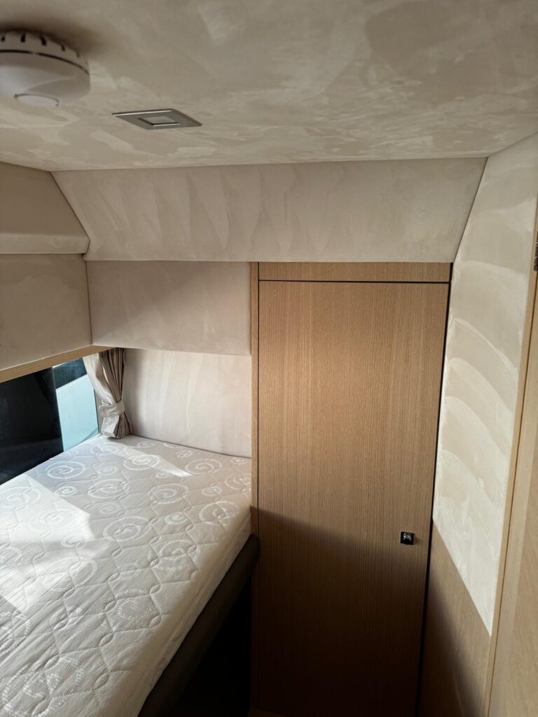 2018 Galeon 360 Fly image 22