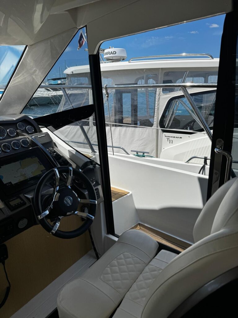 2018 Galeon 360 Fly image 16