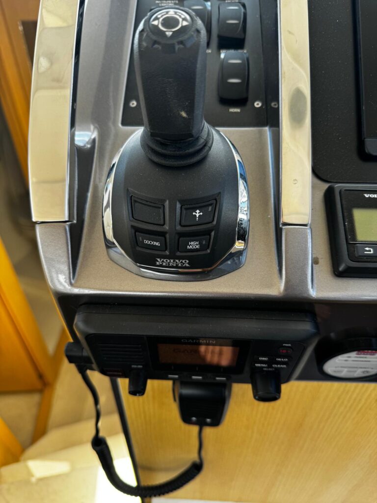 2018 Galeon 360 Fly image 18