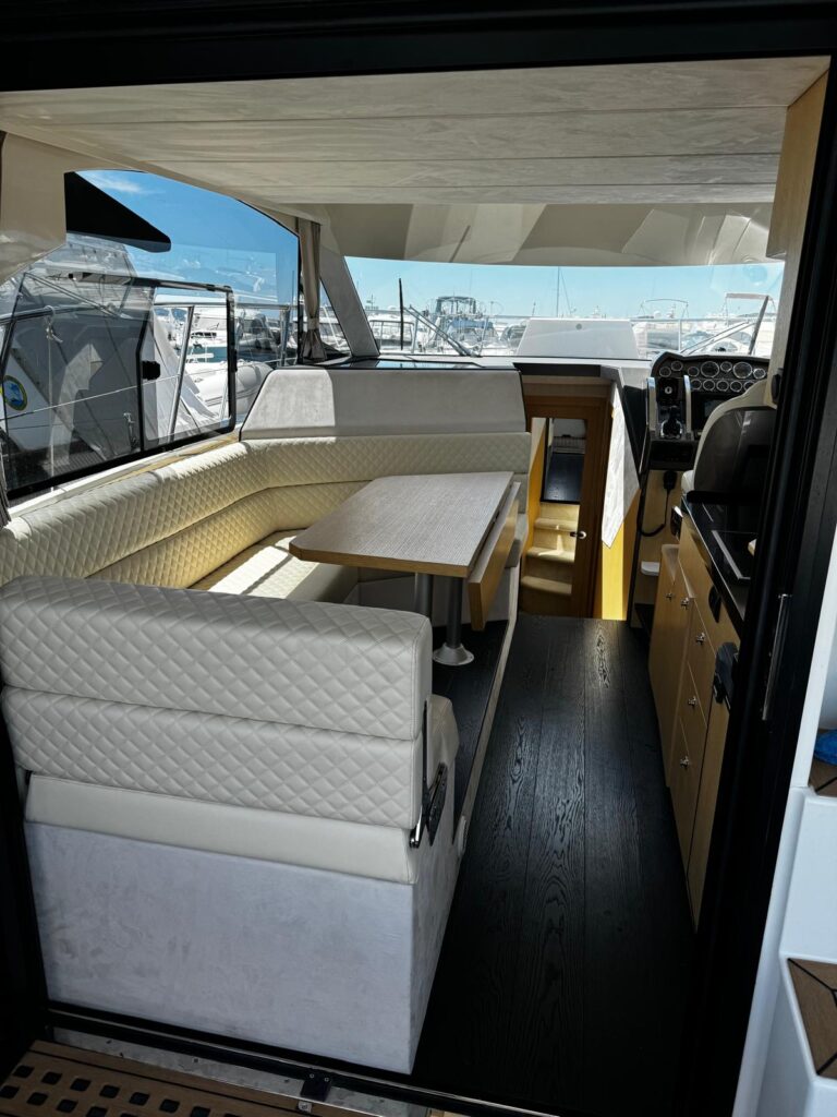 2018 Galeon 360 Fly image 15