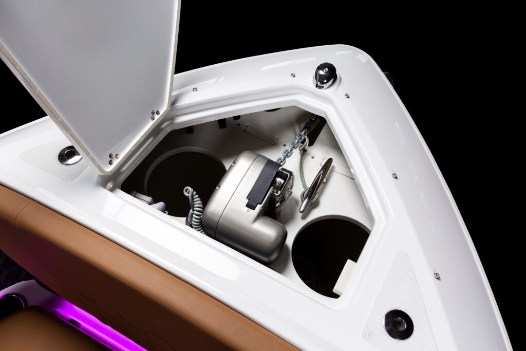 H9_OB_IMAGE_INTERIOR_ANCHOR_LOCKER