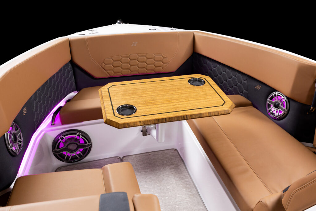 H9_OB_IMAGE_INTERIOR_BOW_SEATING_TABLE