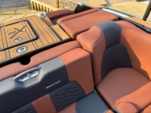 2021 Mastercraft X22 image 12