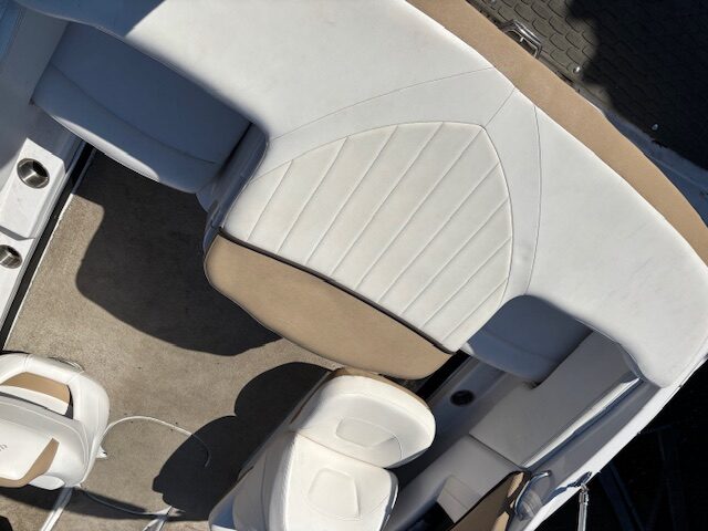 2011 Four Winns H200 image 16