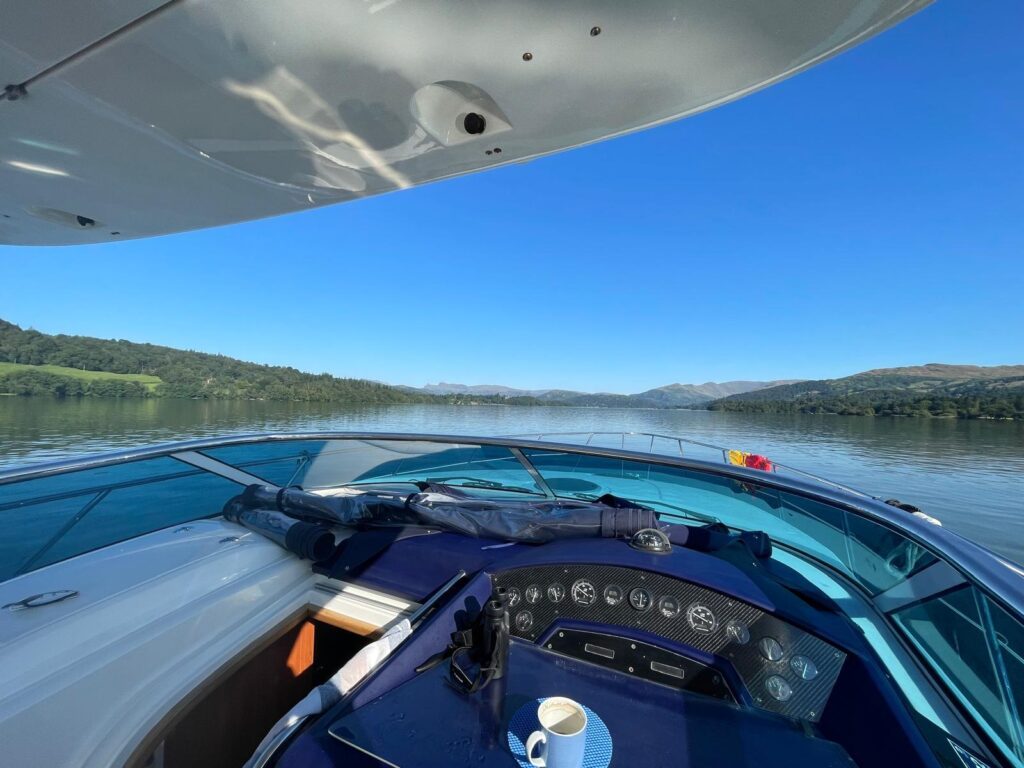 2004 Sealine S38 image 3