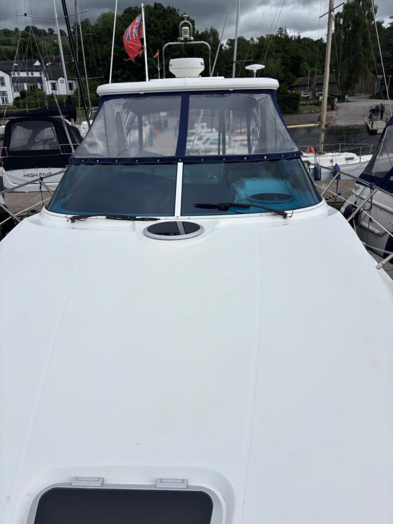 2004 Sealine S38 image 10
