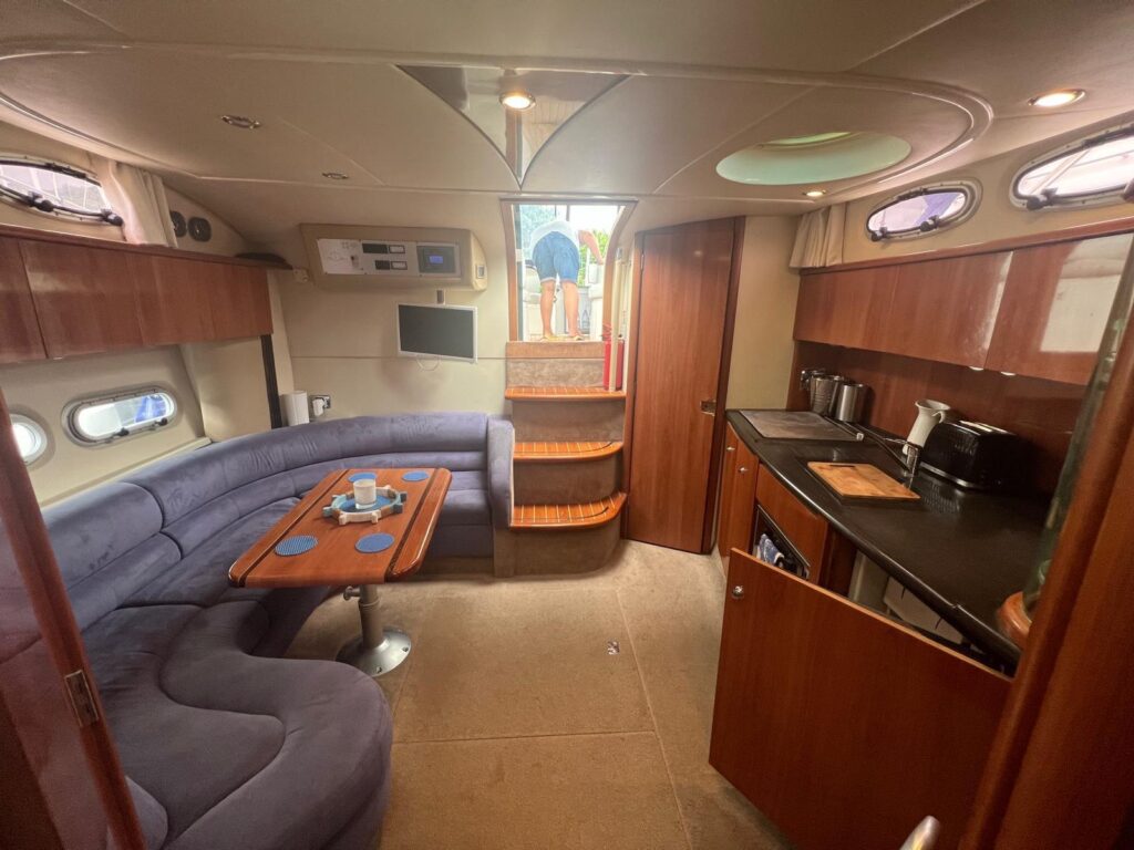 2004 Sealine S38 image 29