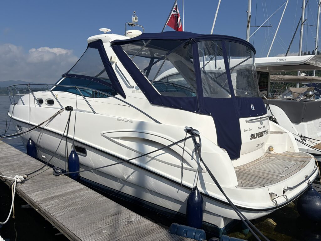 2004 Sealine S38 image 8