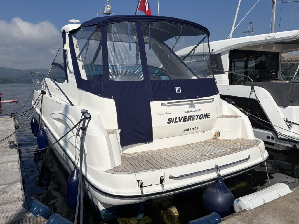 2004 Sealine S38 image 5