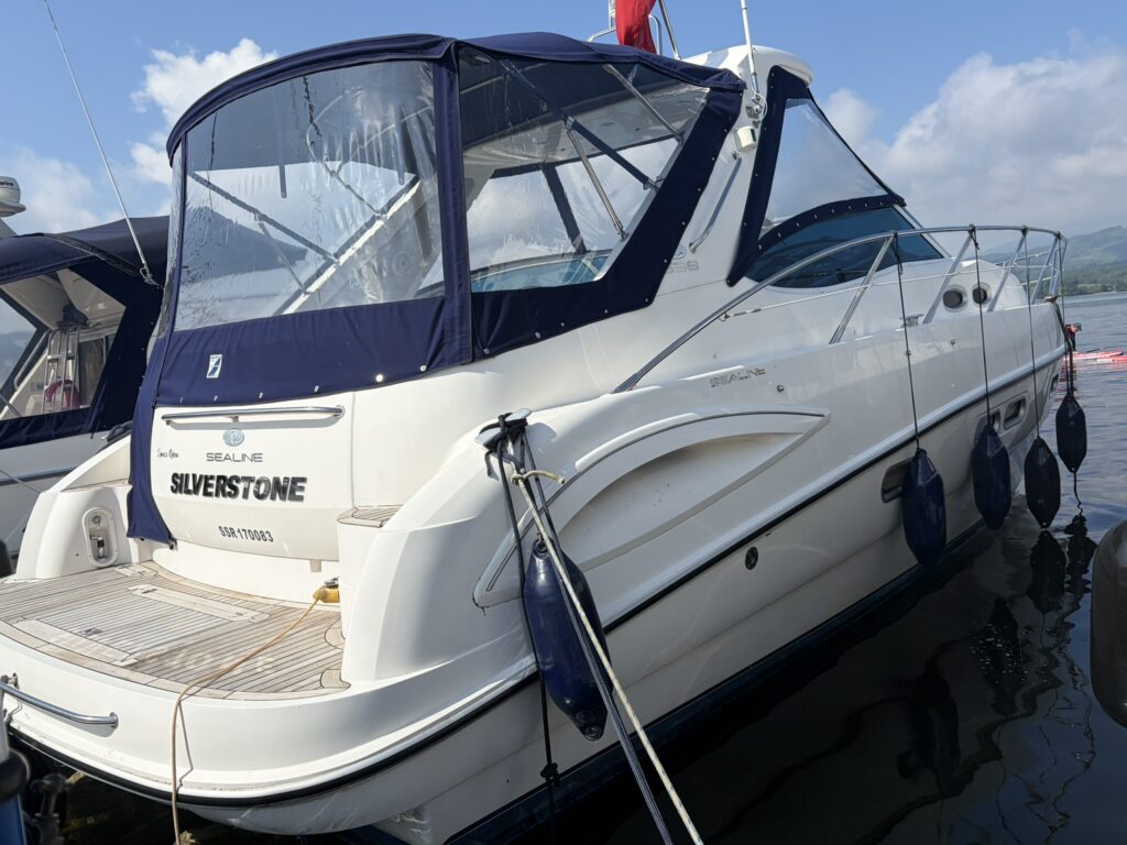 2004 Sealine S38 image 4