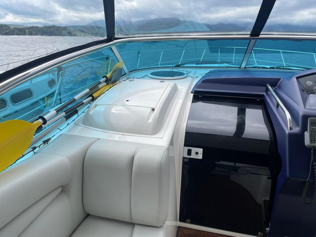 2004 Sealine S38 image 13