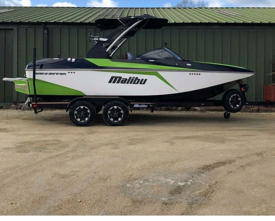 2018 Malibu 21 MLX image 7