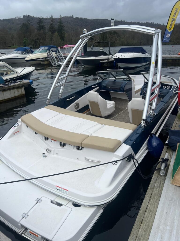 2017 Glastron GT 185 image 4