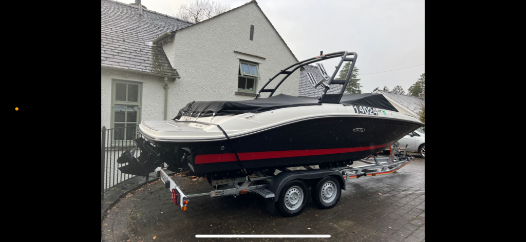 2023 Sea Ray 210 SPX image 9