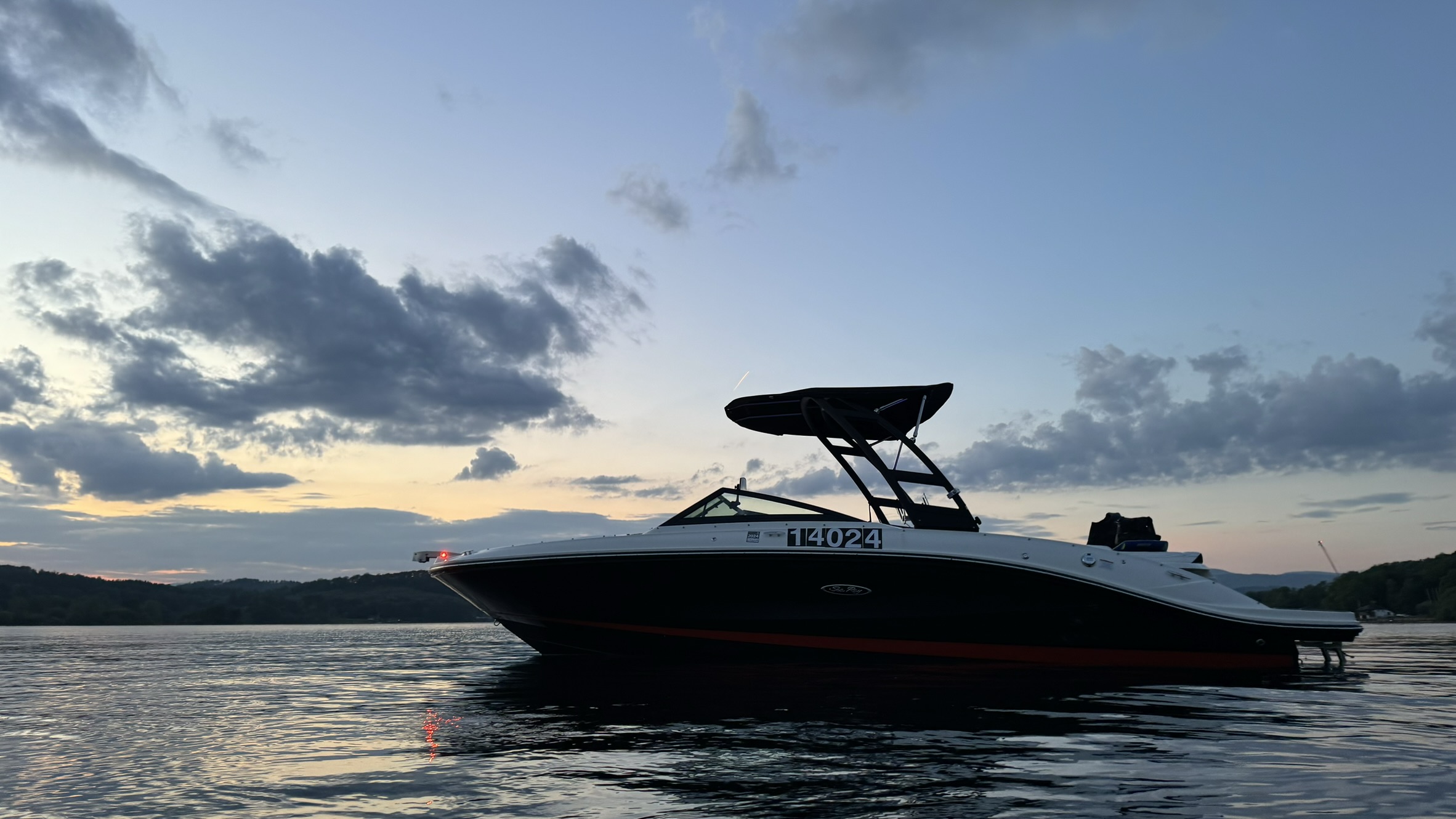 2023 Sea Ray 210 SPX