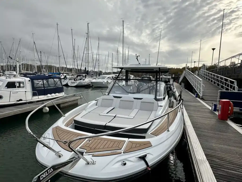 2024 Jeanneau Cap Camarat 9.0 WA S2 image 23