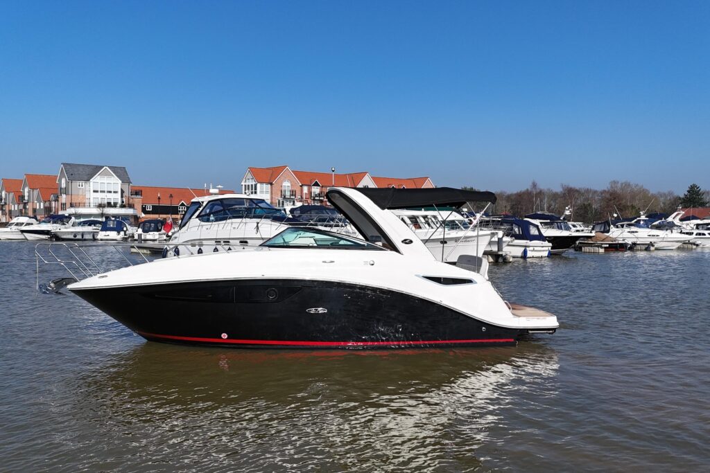 2022 Sea Ray 265 Sundancer image 6
