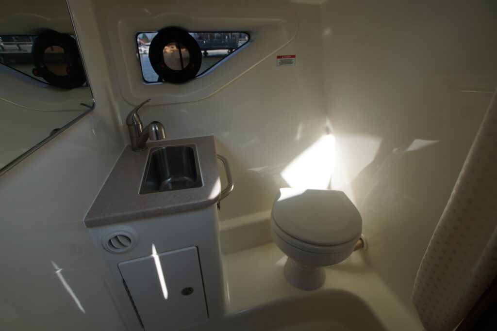 2022 Sea Ray 265 Sundancer image 28