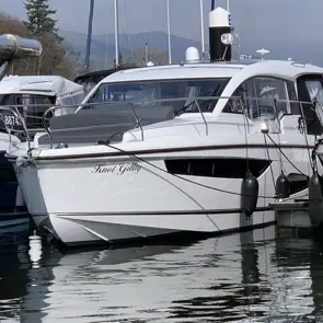 2019 Sealine C330 image 4